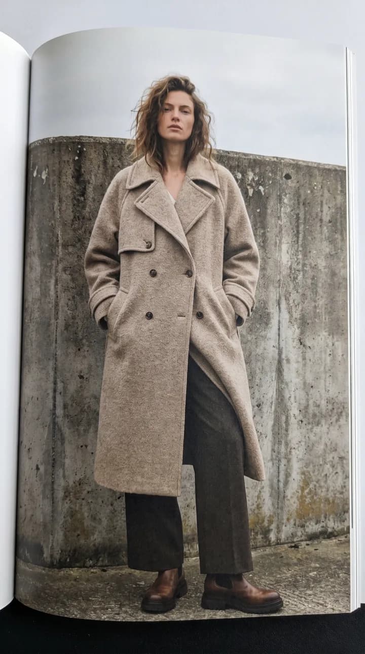 Example image: Fashion: lookbook shot