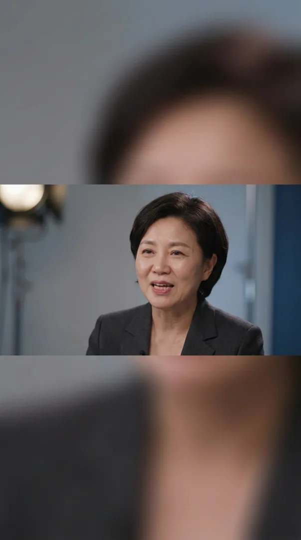 Example image: Talking-Head Studio Look